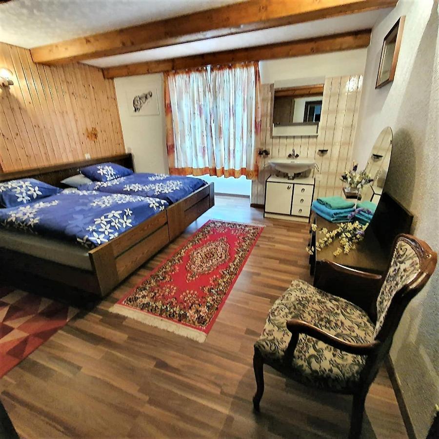 Bnb "A La Crus" Crana ภายนอก รูปภาพ